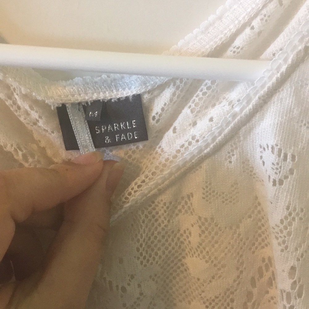 Embroidered white top - Picture 3 of 3